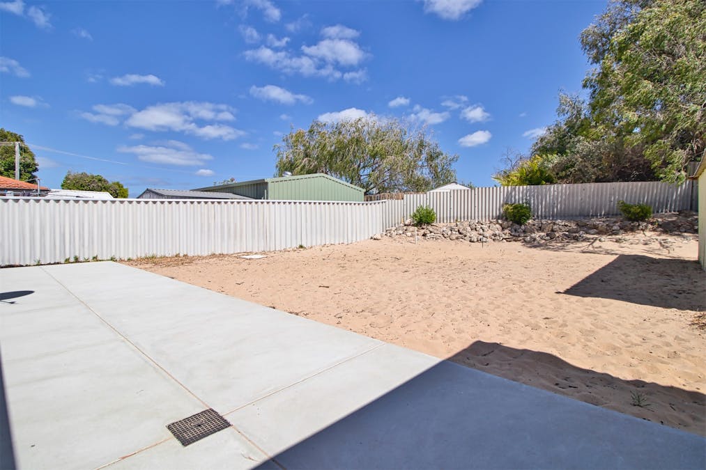 16 Studzor Street, Warnbro, WA, 6169 - Image 16