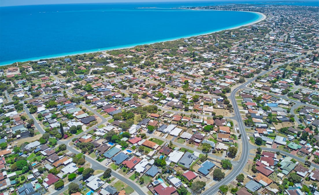 16 Studzor Street, Warnbro, WA, 6169 - Image 23