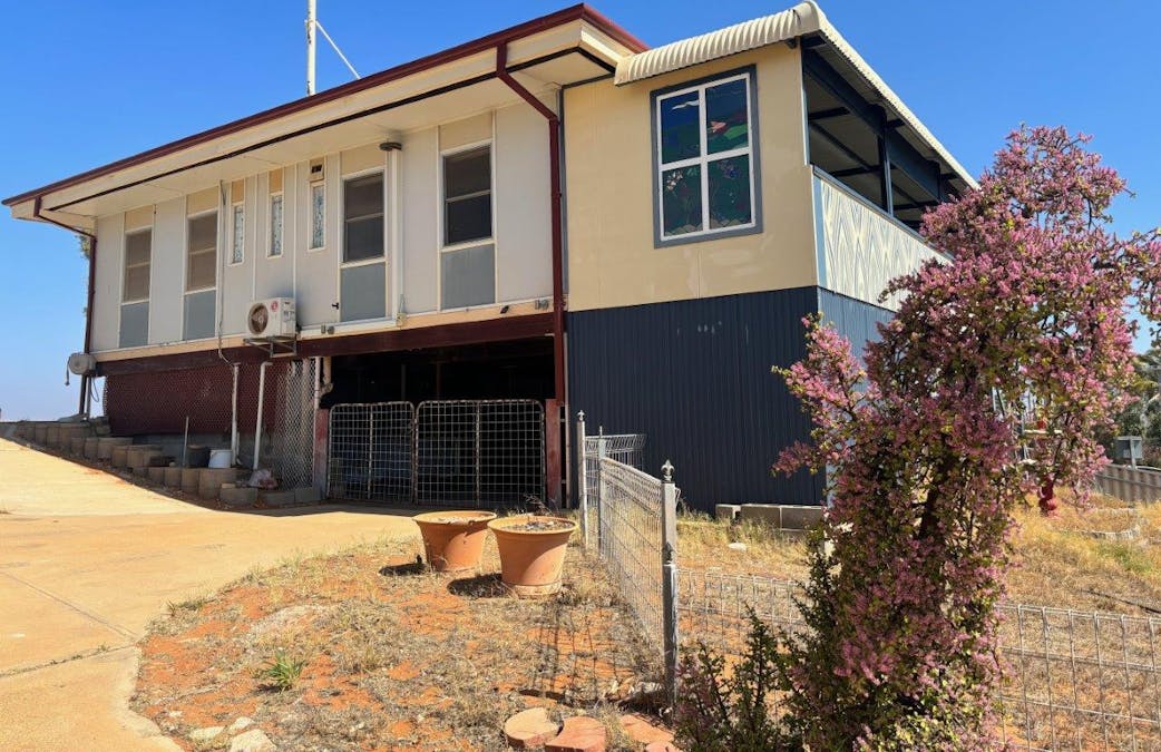 7 Craggs Court, Brown Range, WA, 6701 Sold Elders Real Estate