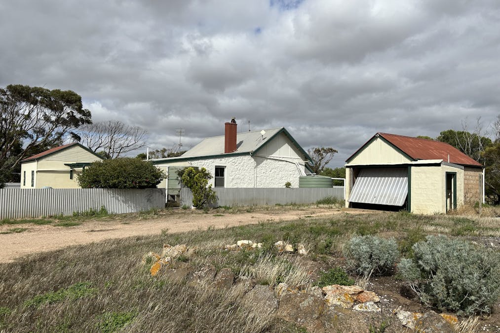 7462 Lincoln Highway, Port Neill, SA, 5604 - Image 9