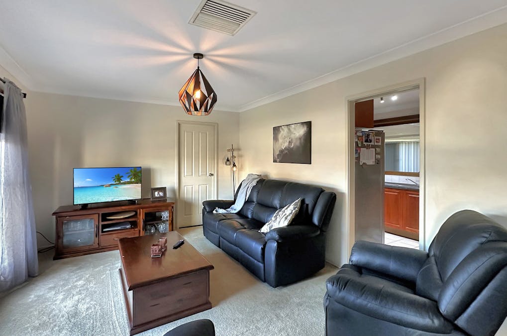 34 Monaghan Street, Cobar, NSW, 2835 - Image 4