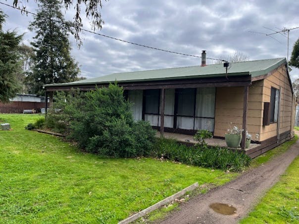 6 Pasley Street, Bundalong, VIC, 3730 - Image 1