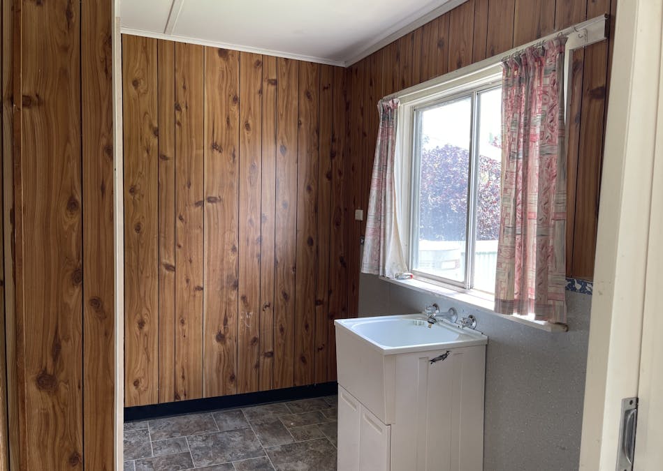 12 Woolcock Street, Warracknabeal, VIC, 3393 - Image 11