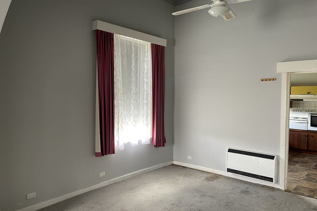 12 Woolcock Street, Warracknabeal, VIC, 3393 - Image 4