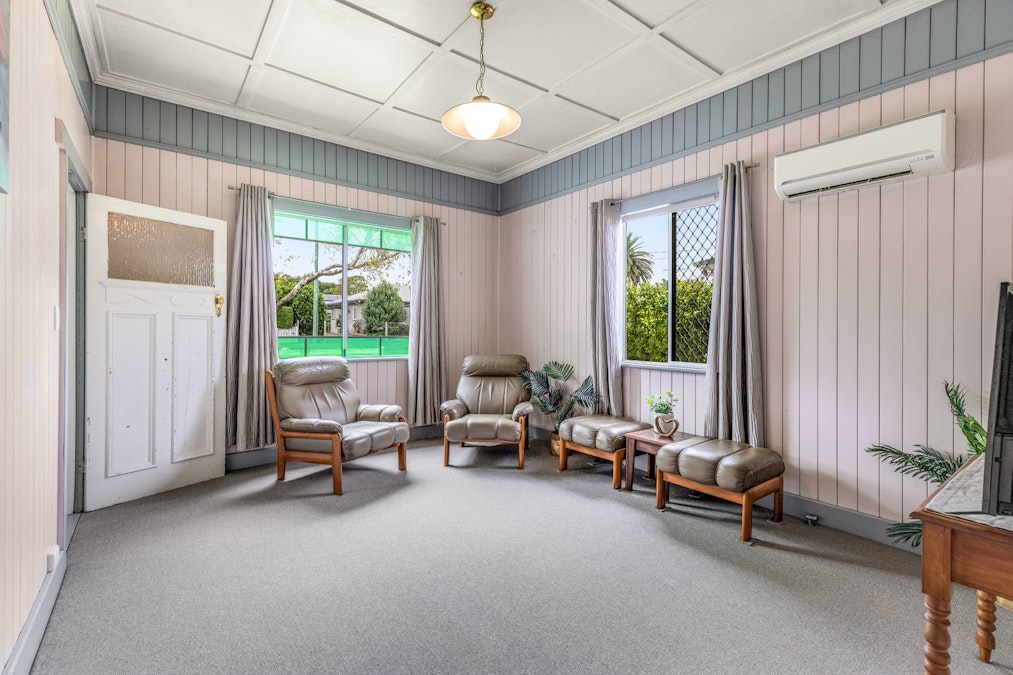187 Russell Street, Newtown, QLD, 4350 - Image 12