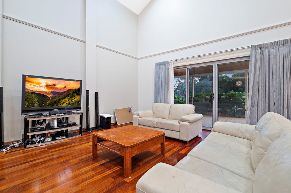 18 Fairbairn Road, Serpentine, WA, 6125 - Image 21