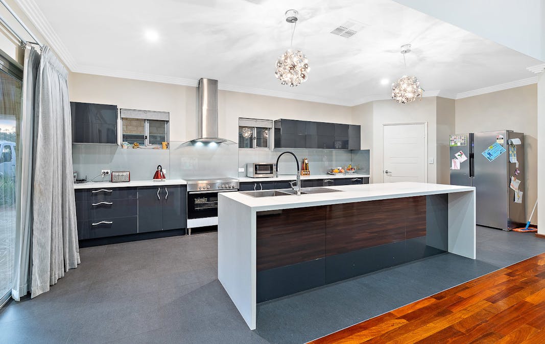 18 Fairbairn Road, Serpentine, WA, 6125 - Image 4