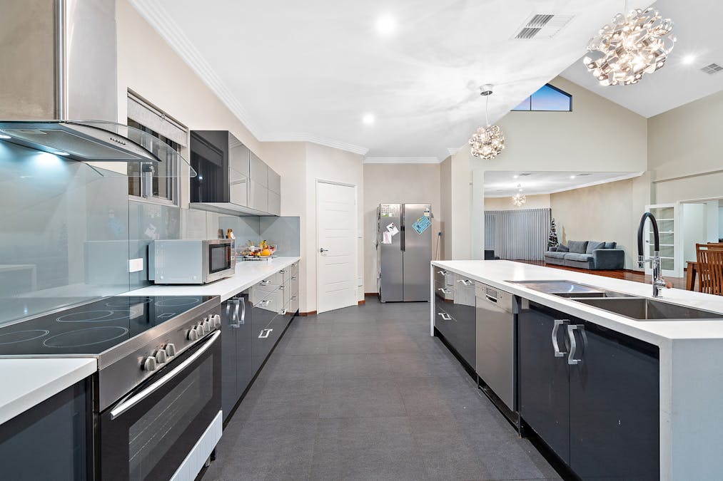 18 Fairbairn Road, Serpentine, WA, 6125 - Image 3