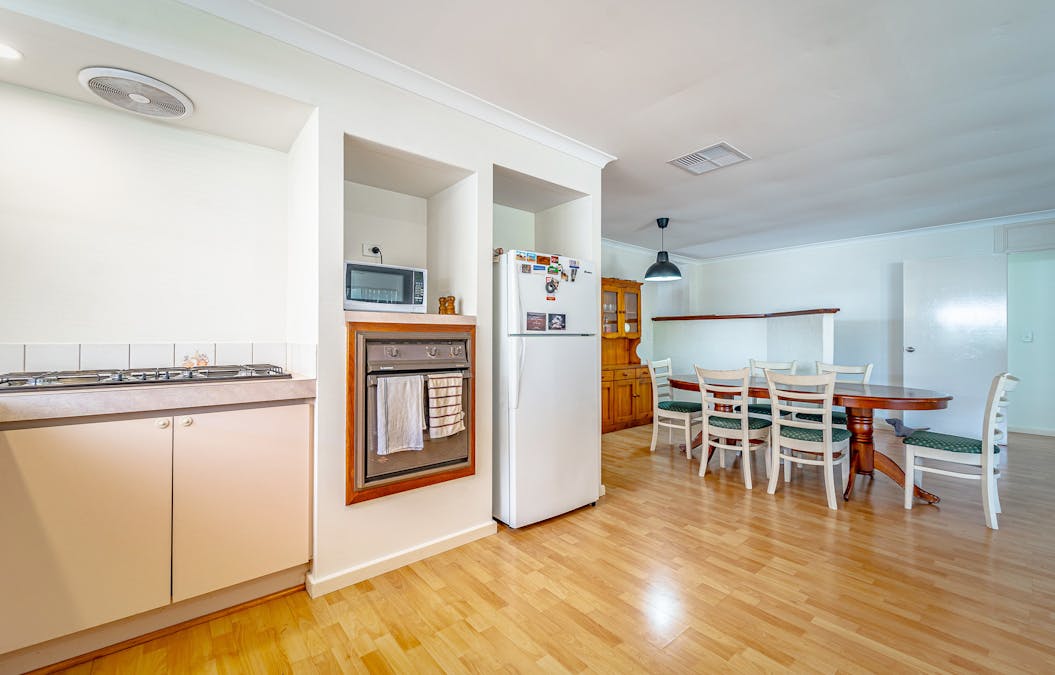 51 Rand Avenue, Waikiki, WA, 6169 - Image 9