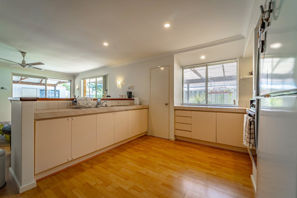 51 Rand Avenue, Waikiki, WA, 6169 - Image 12