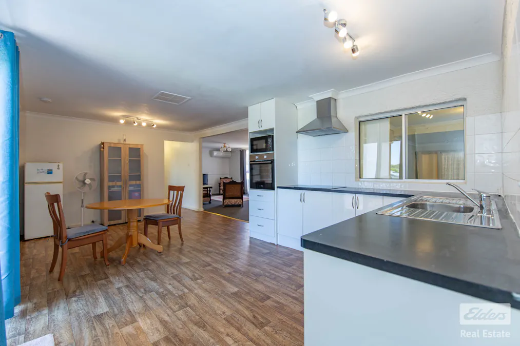 14 Thomson Street, Northam, WA, 6401 - Image 11