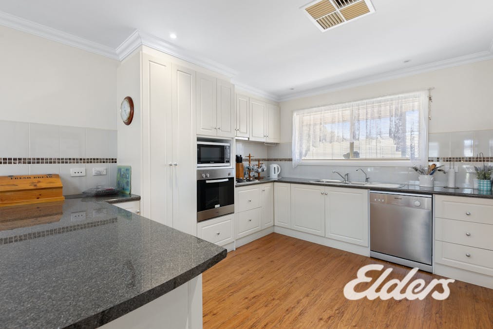 2/8 Dunlop Street, Yarrawonga, VIC, 3730 - Image 3