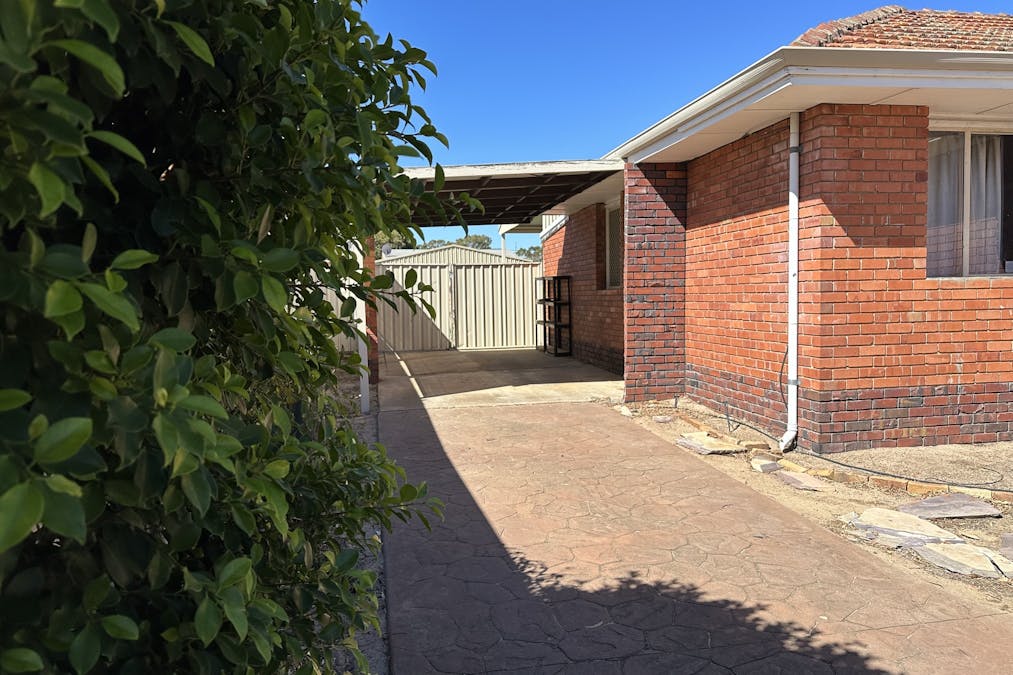 67 Adam Street, Katanning, WA, 6317 - Image 2