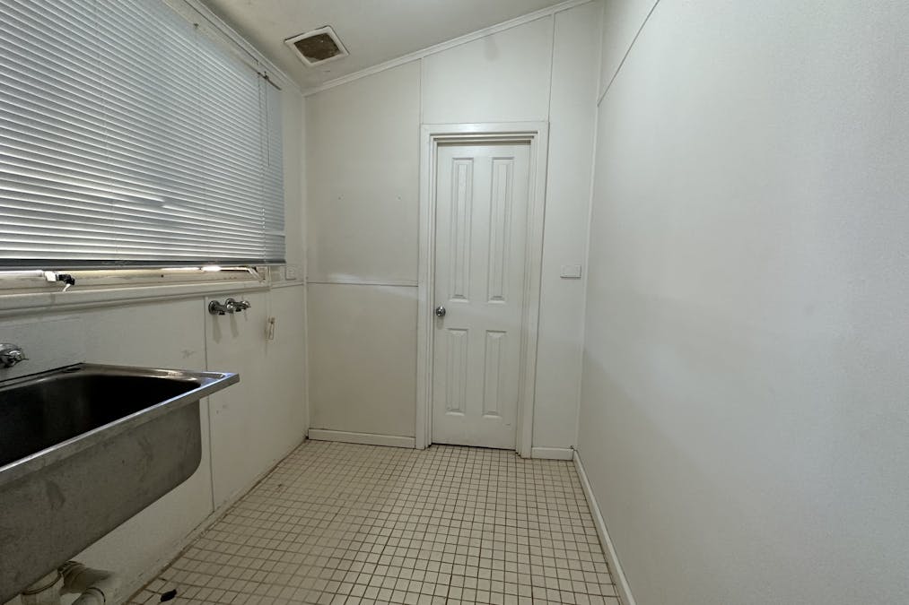 67 Adam Street, Katanning, WA, 6317 - Image 20