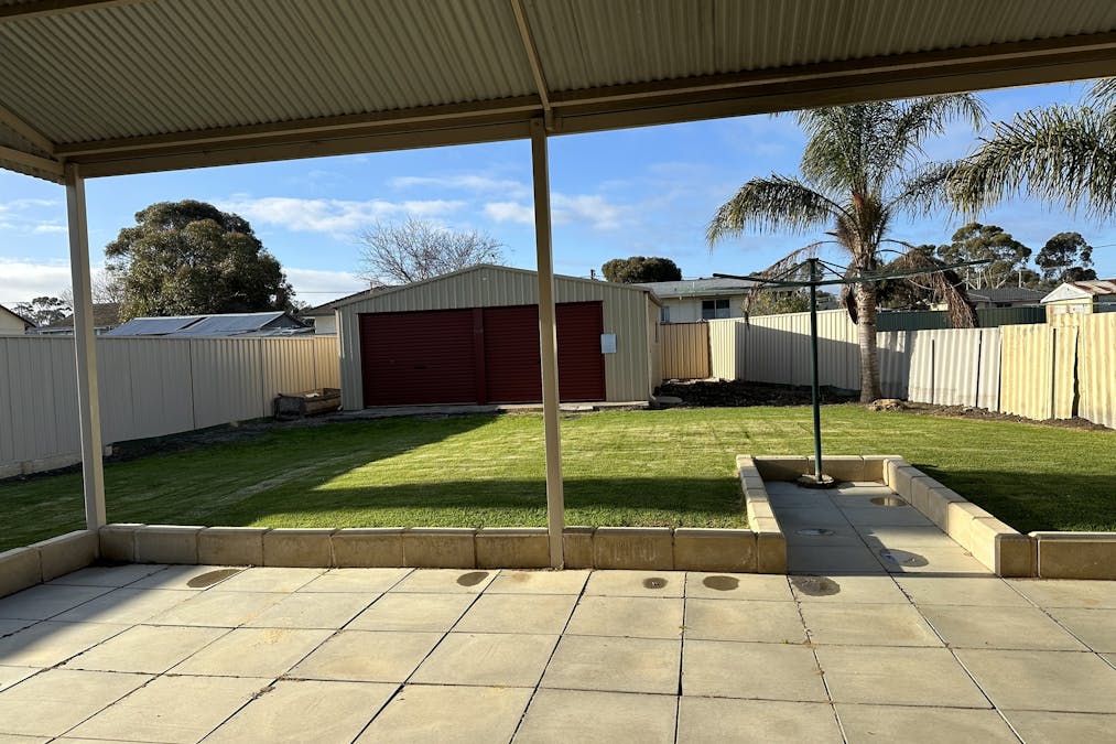 67 Adam Street, Katanning, WA, 6317 - Image 3
