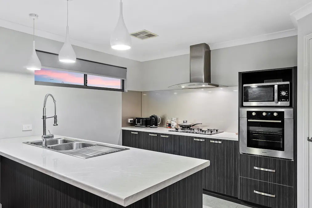 2/19 Malibu Road, Safety Bay, WA, 6169 - Image 8