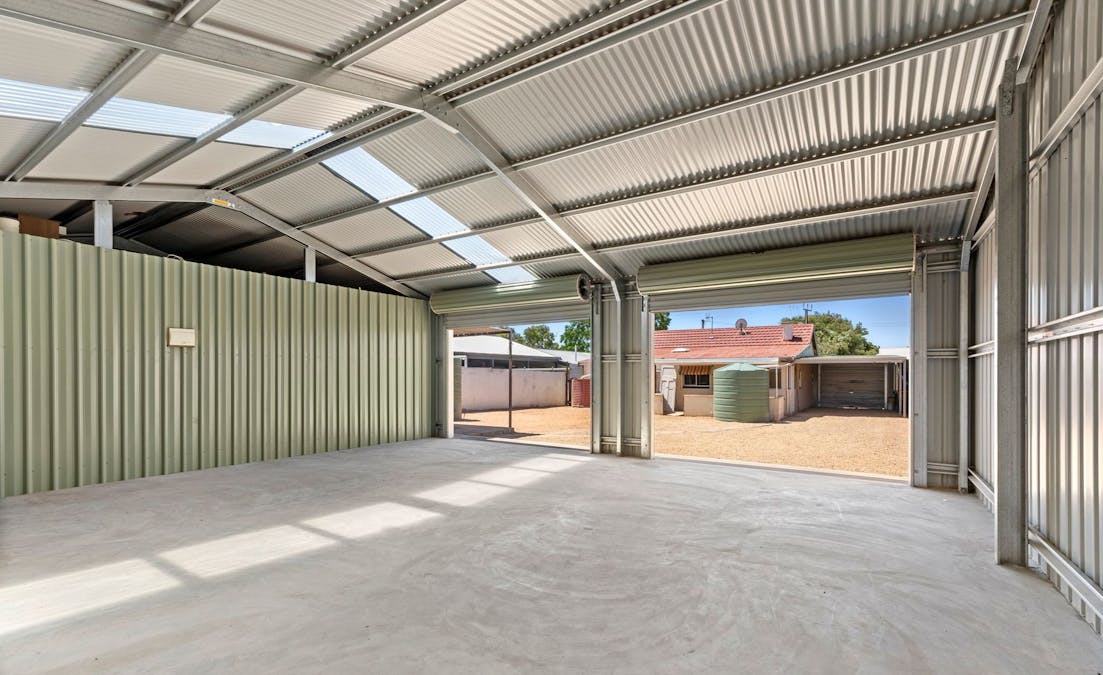 16 Third Street, Loxton, SA, 5333 - Image 11