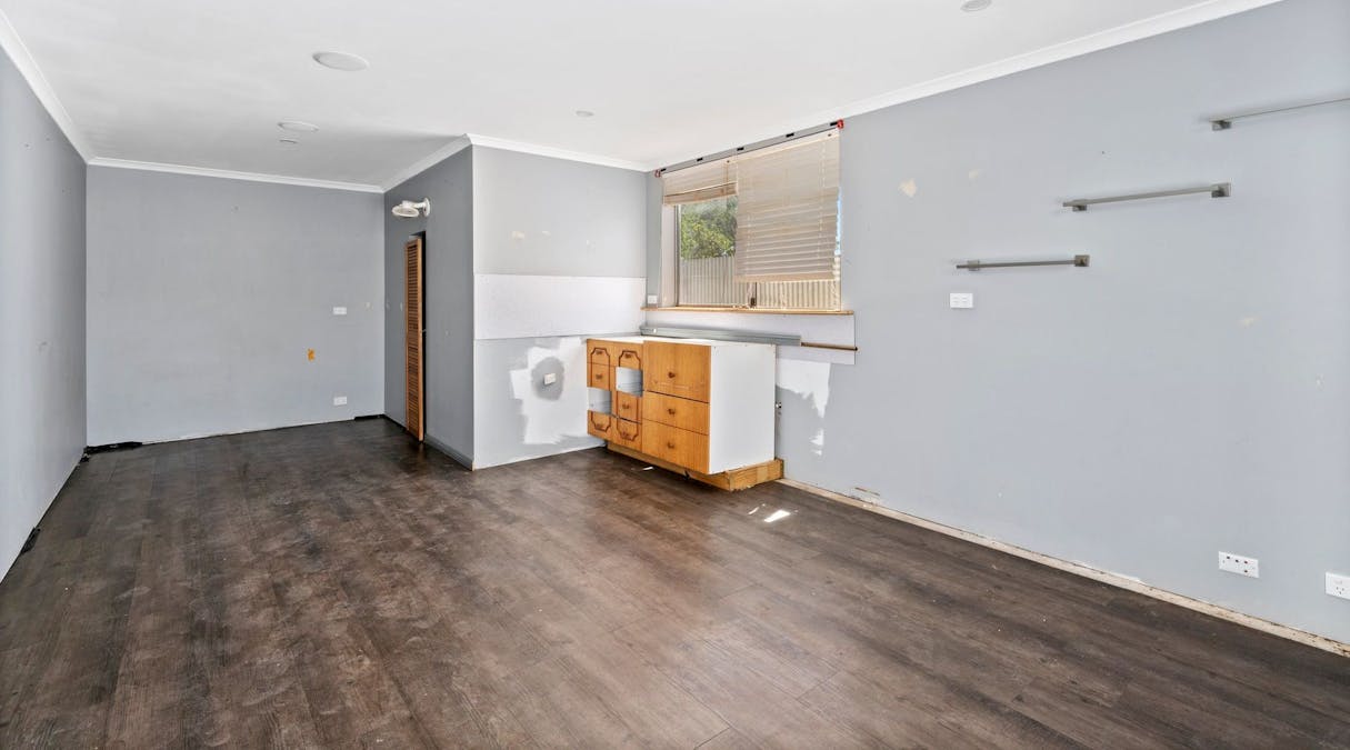 16 Third Street, Loxton, SA, 5333 - Image 9