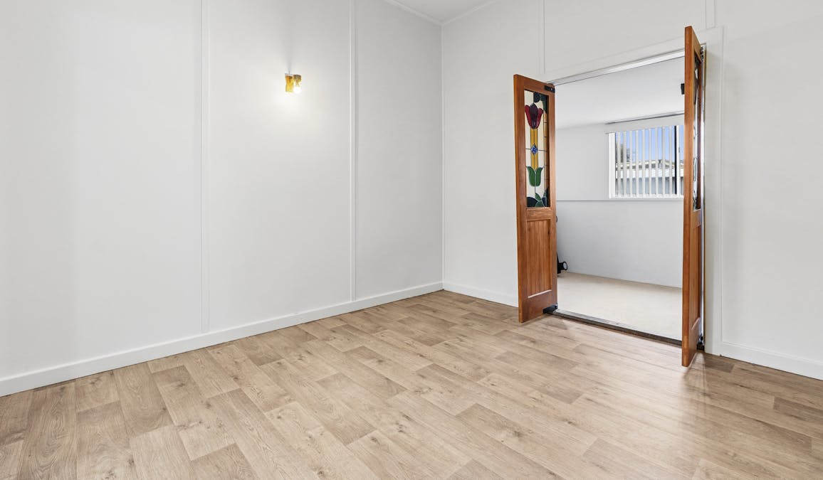 18 Wodonga Avenue, Loxton, SA, 5333 - Image 4