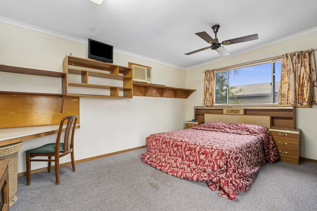 18 Wodonga Avenue, Loxton, SA, 5333 - Image 11