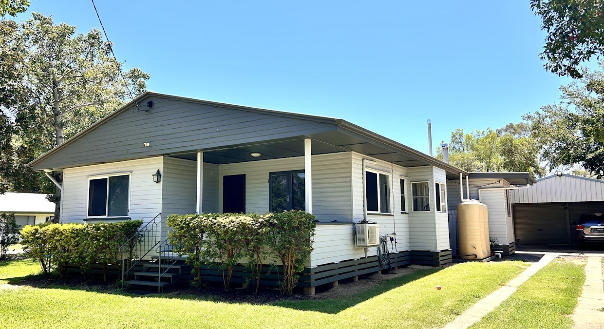 7 Murchison Street, St George, QLD, 4487 - Image 2