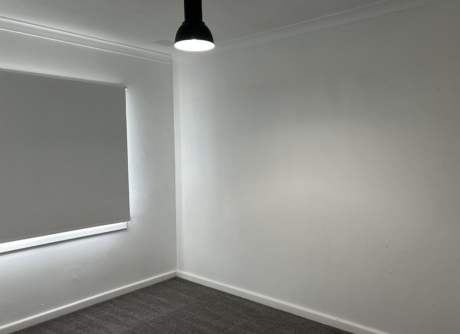 8 Oleander Crescent, Rangeway, WA, 6530 - Image 6