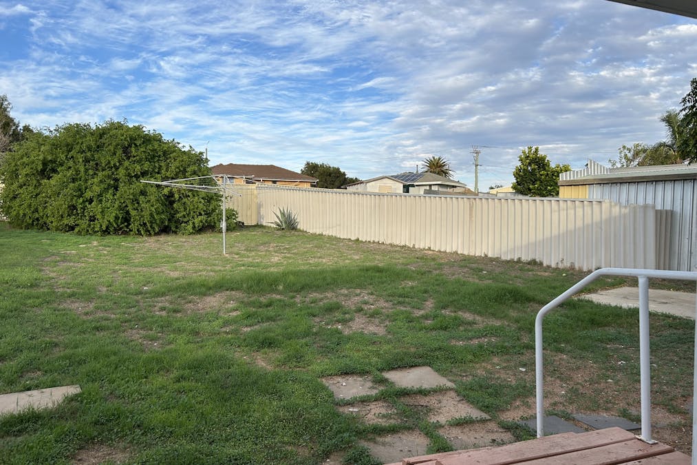 8 Oleander Crescent, Rangeway, WA, 6530 - Image 8