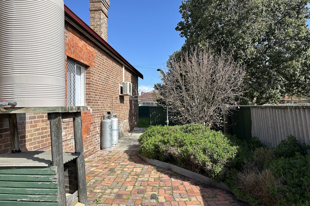 69 Blantyre Street, Katanning, WA, 6317 - Image 23