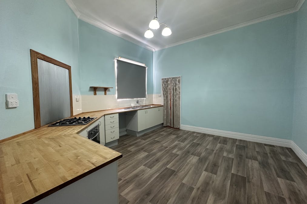 69 Blantyre Street, Katanning, WA, 6317 - Image 10