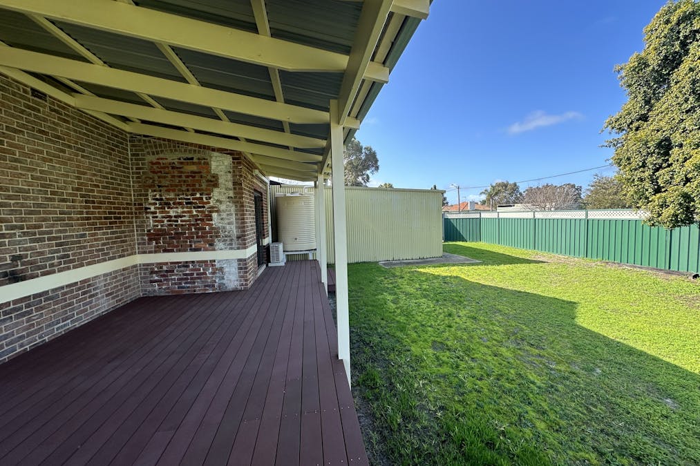 69 Blantyre Street, Katanning, WA, 6317 - Image 4