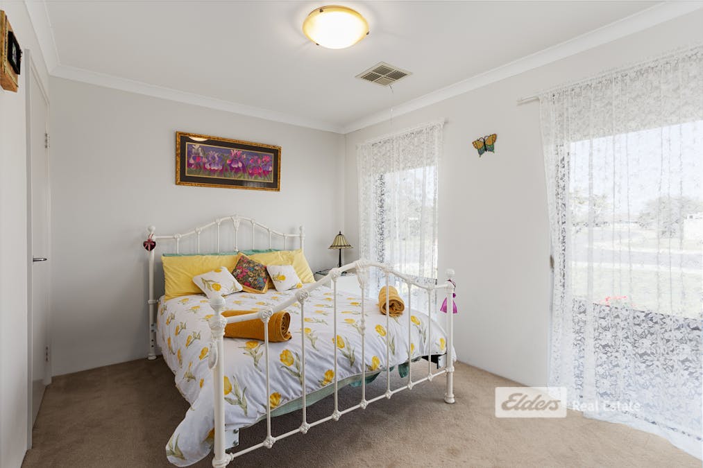 2 Sykes Way, Capel, WA, 6271 - Image 16