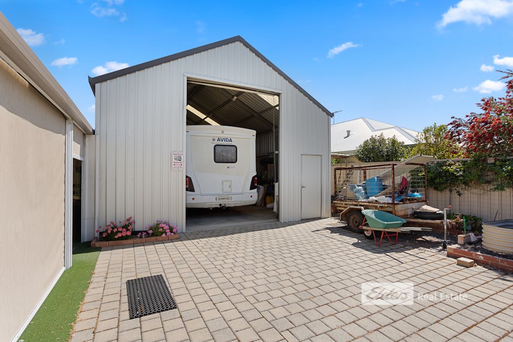 2 Sykes Way, Capel, WA, 6271 - Image 23