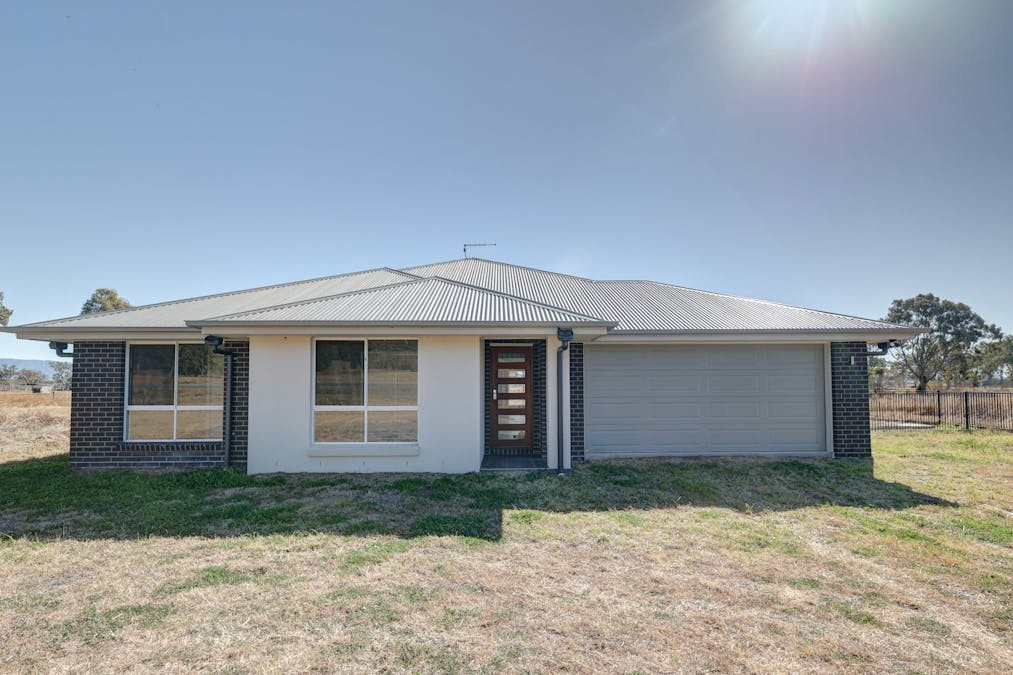 30 Lake Moogerah Road, Fassifern Valley, QLD, 4309 - Image 1
