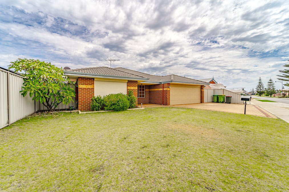 26B Lombadina Parade, Secret Harbour, WA, 6173 - Image 2