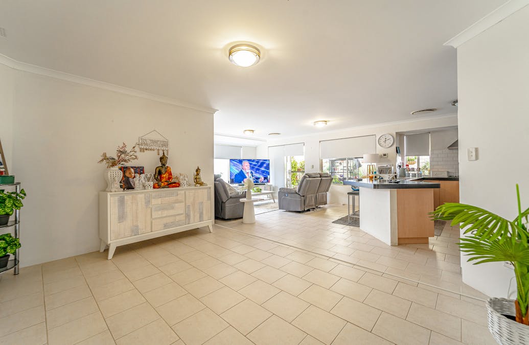 26B Lombadina Parade, Secret Harbour, WA, 6173 - Image 9