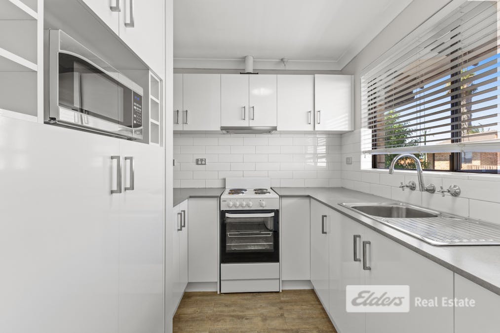 12/13 Strickland Street, South Bunbury, WA, 6230 - Image 2