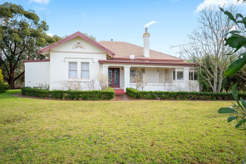 33 Peweena Road, Mil Lel, SA, 5291 - Image 1
