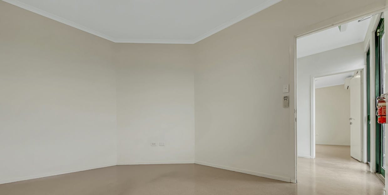 10 Bassett Street, Callemondah, QLD, 4680 - Image 6