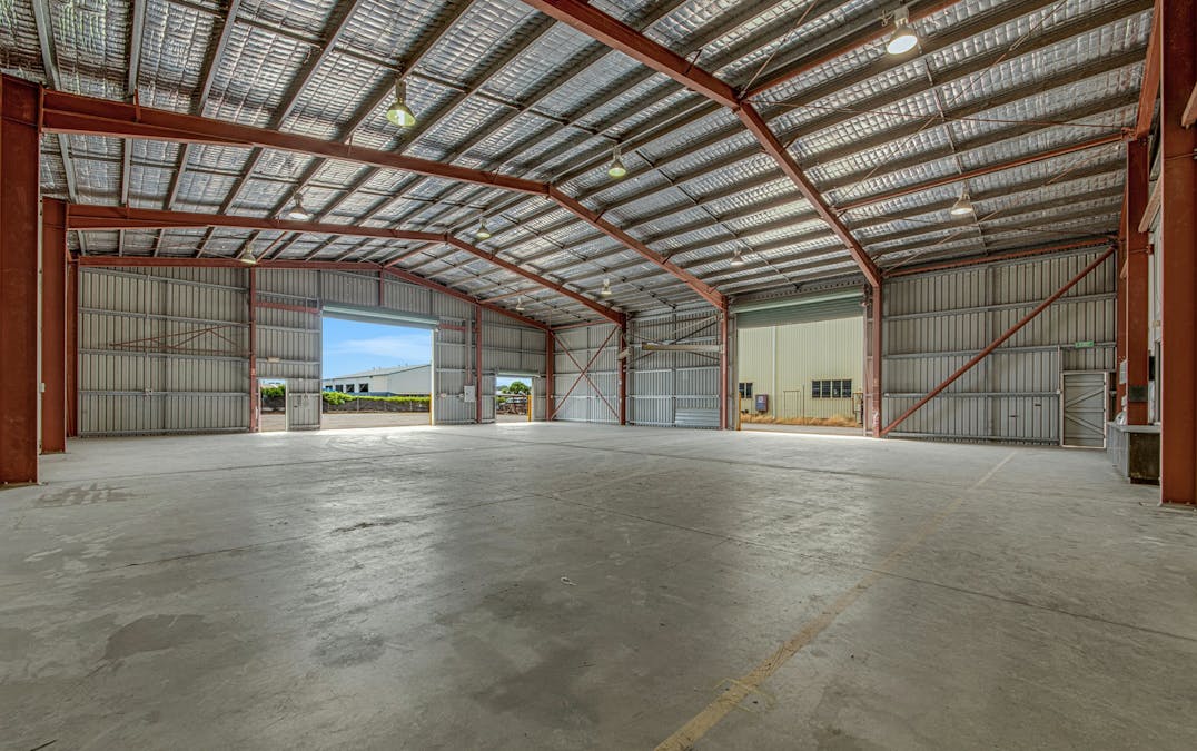 10 Bassett Street, Callemondah, QLD, 4680 - Image 8