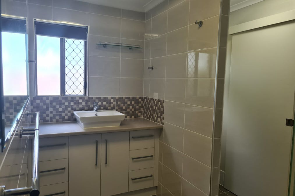 17 Vernon Road, Telina, QLD, 4680 - Image 7