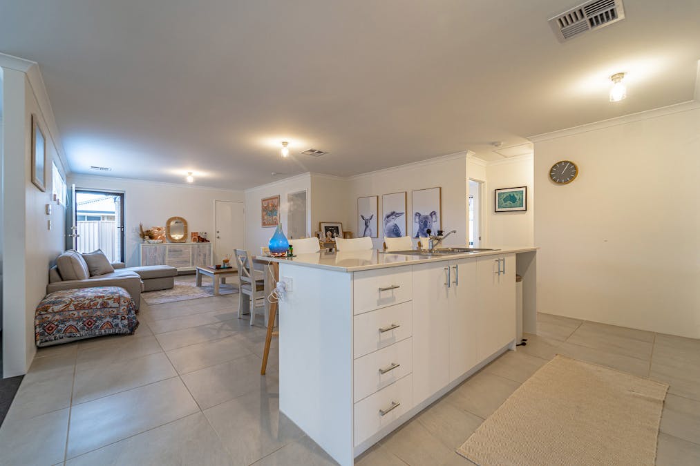 32 Bannerdale Road, Baldivis, WA, 6171 - Image 9