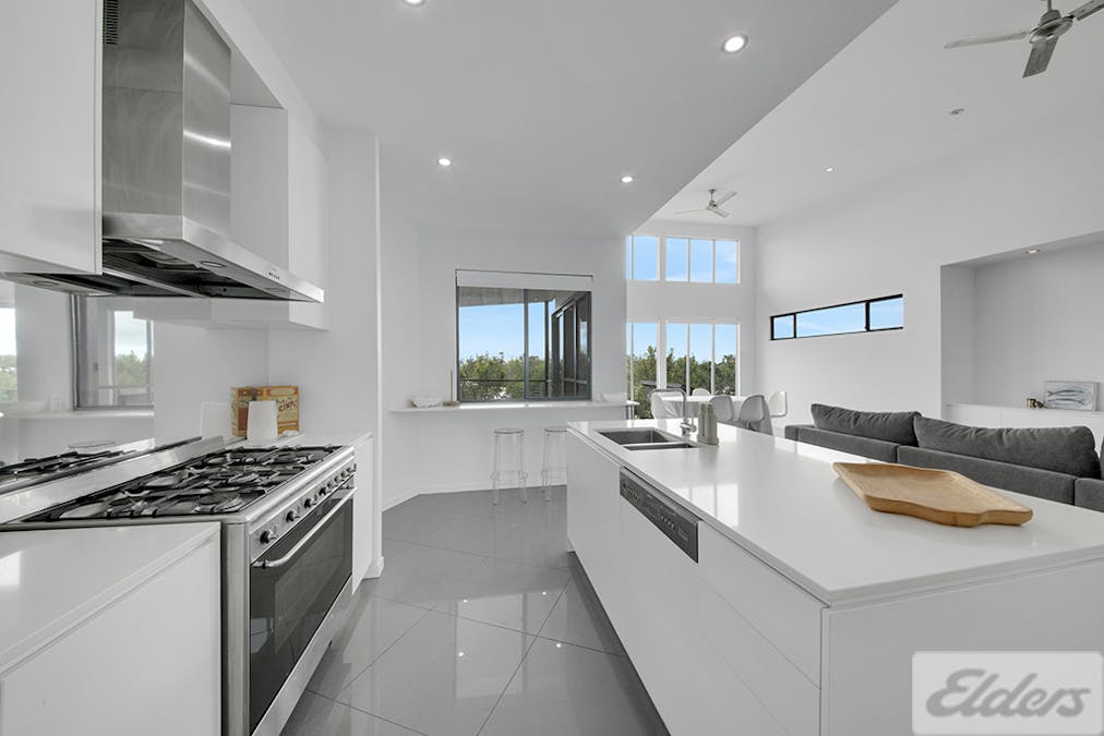 12 Carnarvon Parade, New Auckland, QLD, 4680 - Image 6