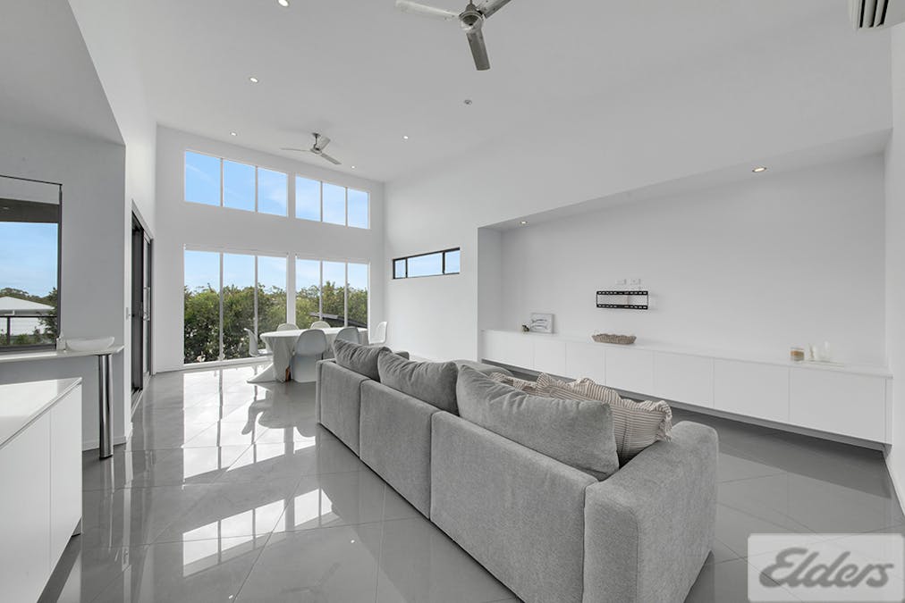 12 Carnarvon Parade, New Auckland, QLD, 4680 - Image 8