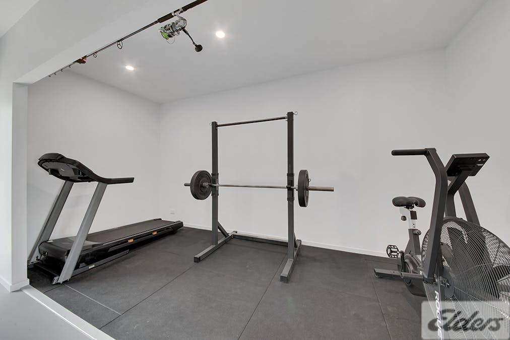12 Carnarvon Parade, New Auckland, QLD, 4680 - Image 18