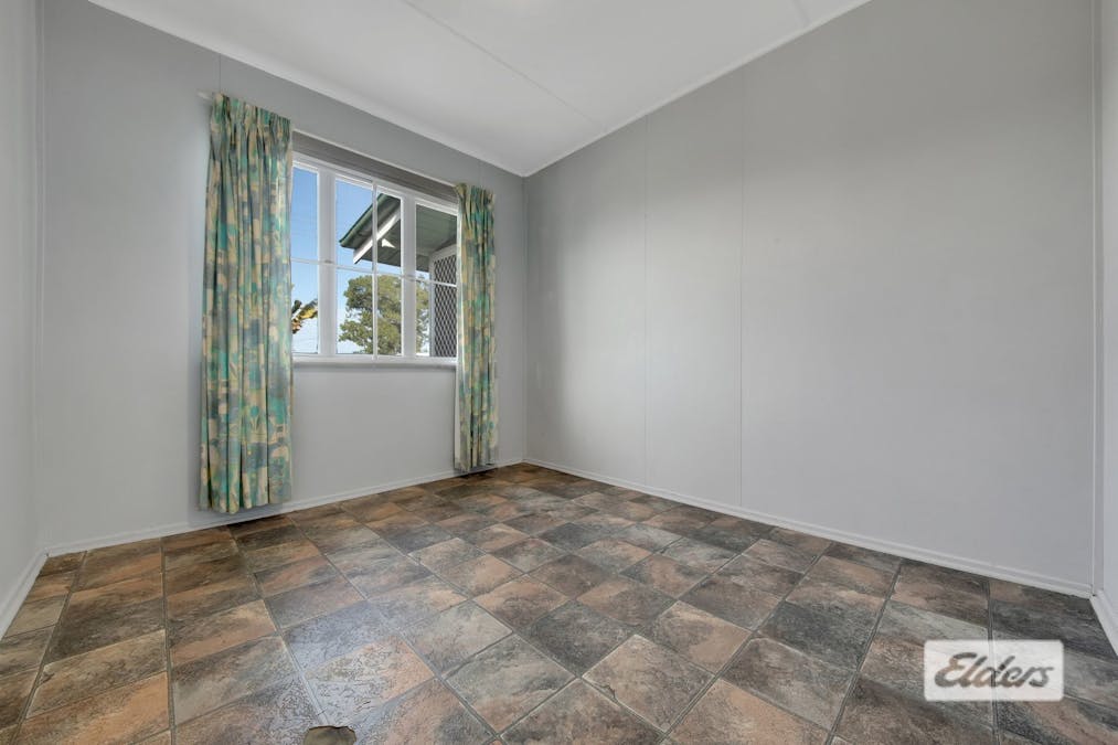 36 Hetherington Street, West Gladstone, QLD, 4680 - Image 10