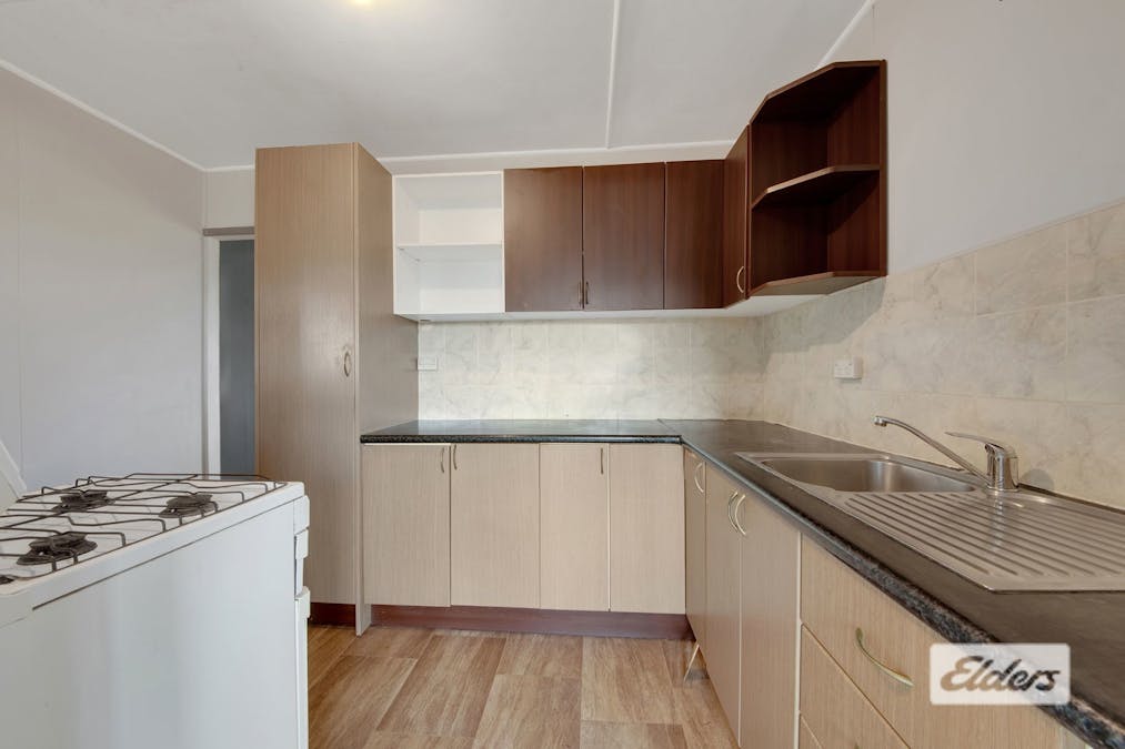 36 Hetherington Street, West Gladstone, QLD, 4680 - Image 5