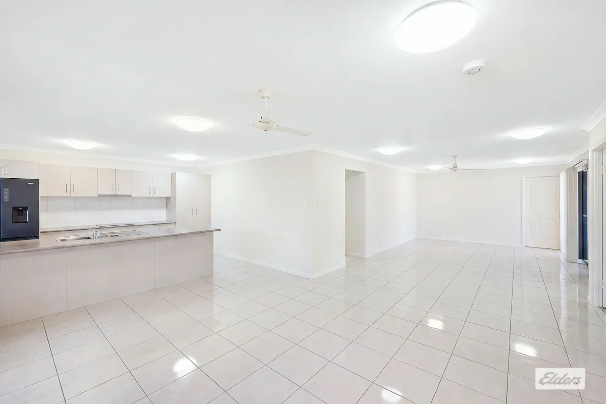 2/2 Wentworth Place — photo 3 of 22