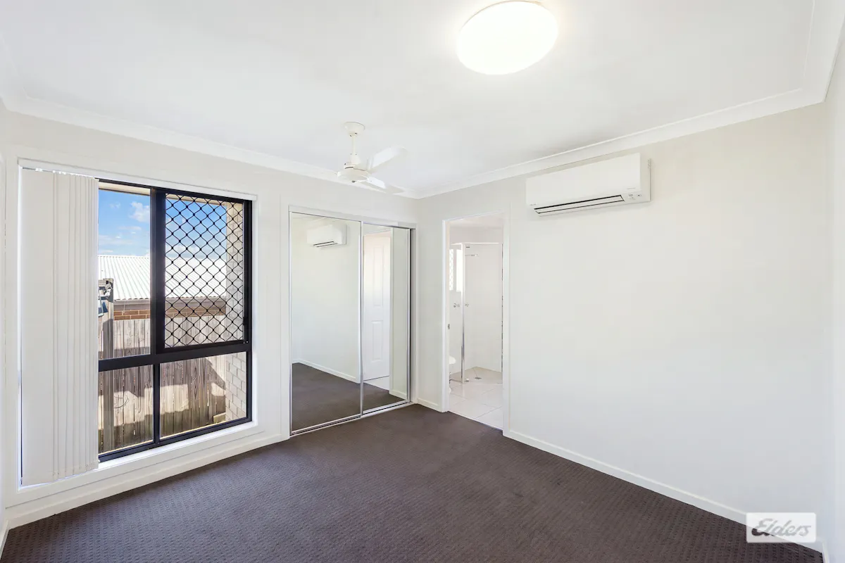 2/2 Wentworth Place — photo 11 of 22