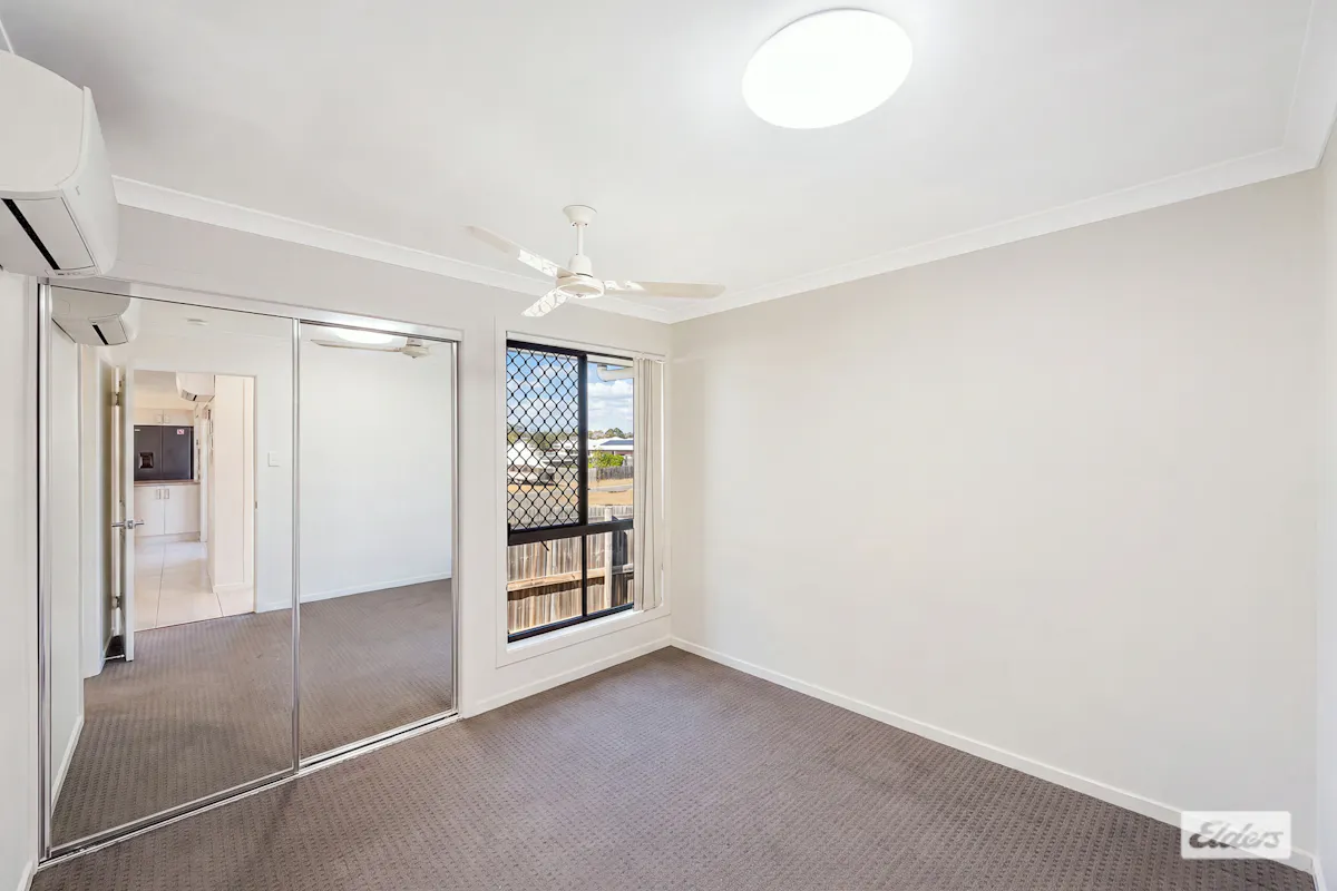 2/2 Wentworth Place — photo 9 of 22
