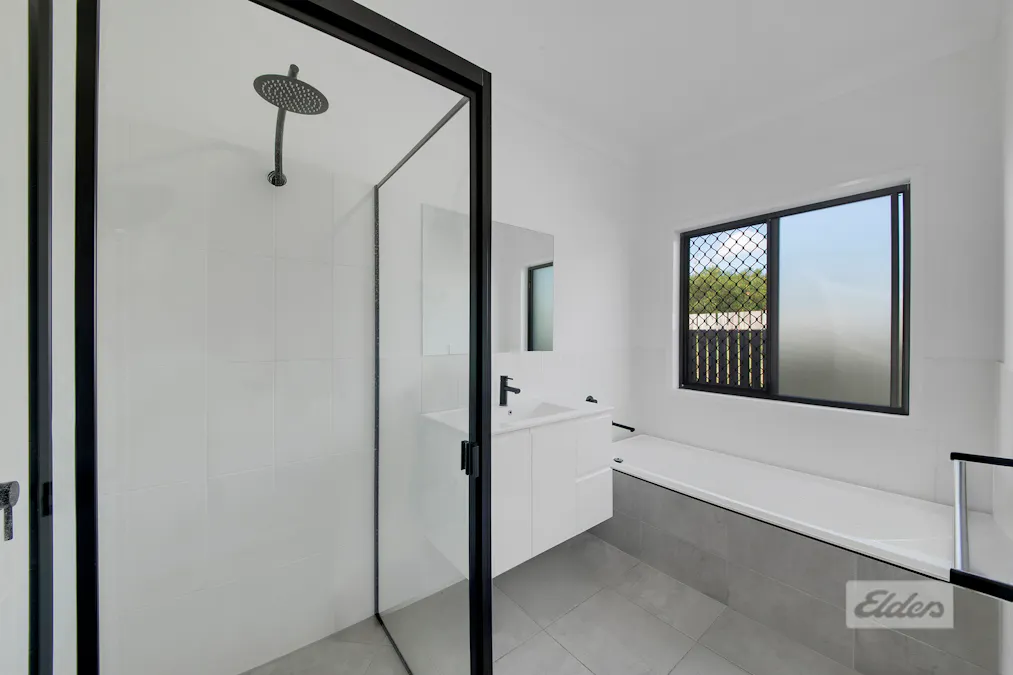 32 Phelps Circuit, Kirkwood, QLD, 4680 - Image 12